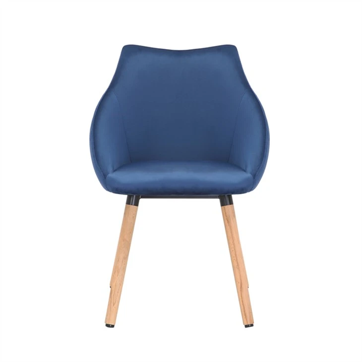 Design de cadeira de jantar em madeira